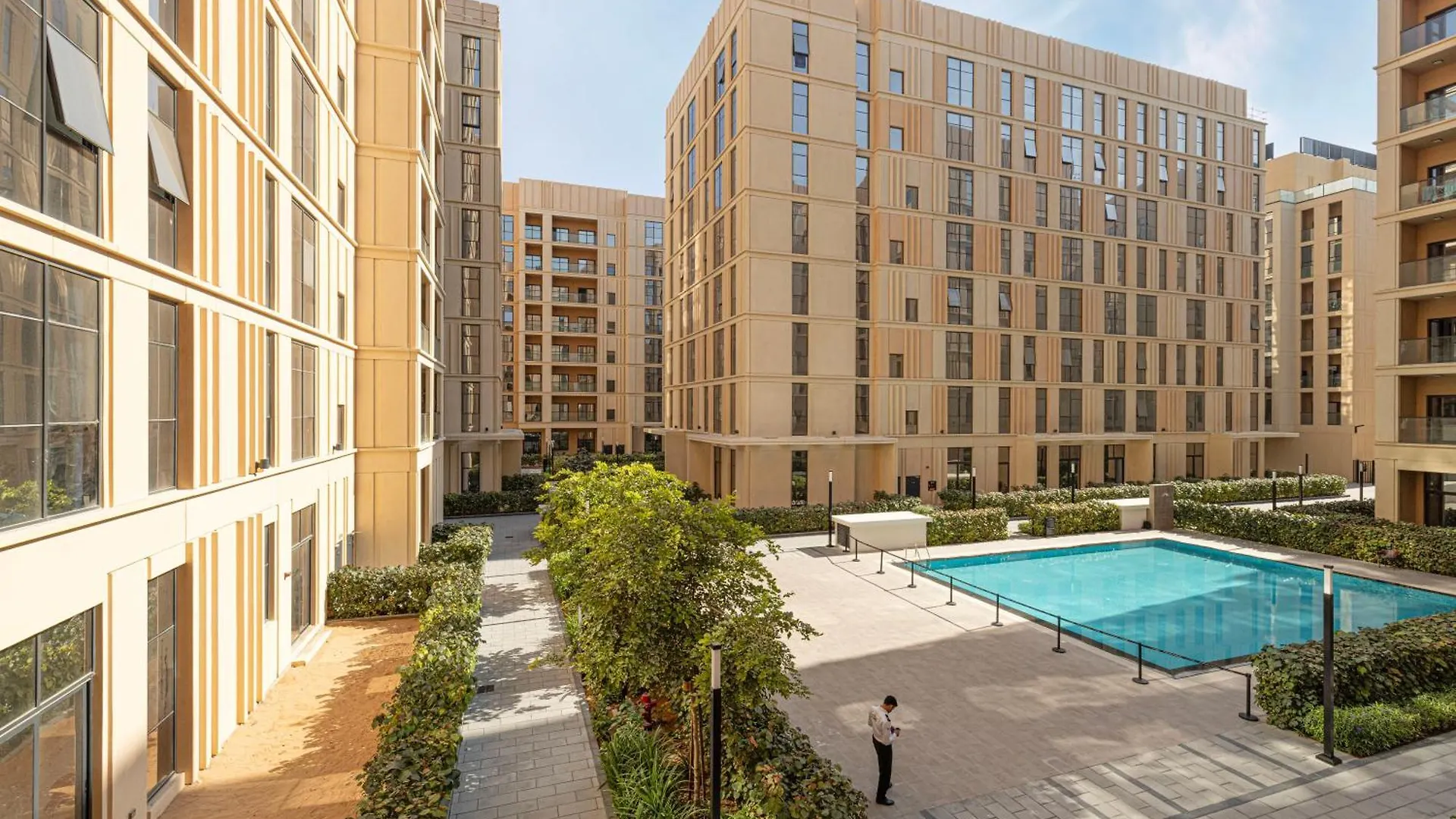 1Bhk Poolview Apartment With Balcony - Timber Retreat Sharjah